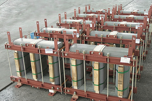 قلب محول مغمور بالزيت ذو طاقة كبيرة